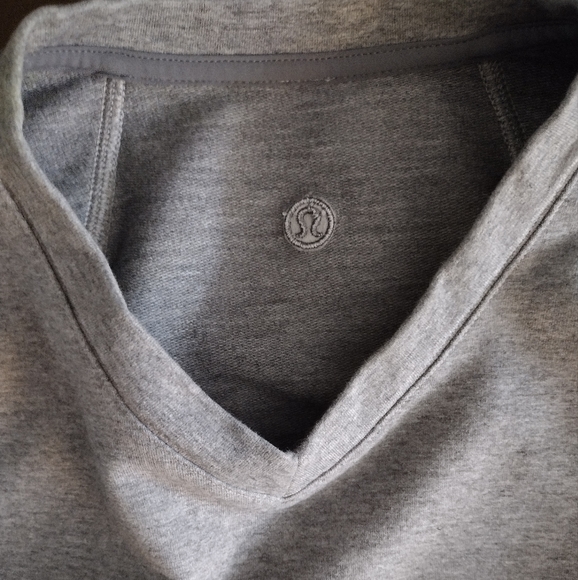 Lululemon VNeck Sweater small - Picture 4 of 4